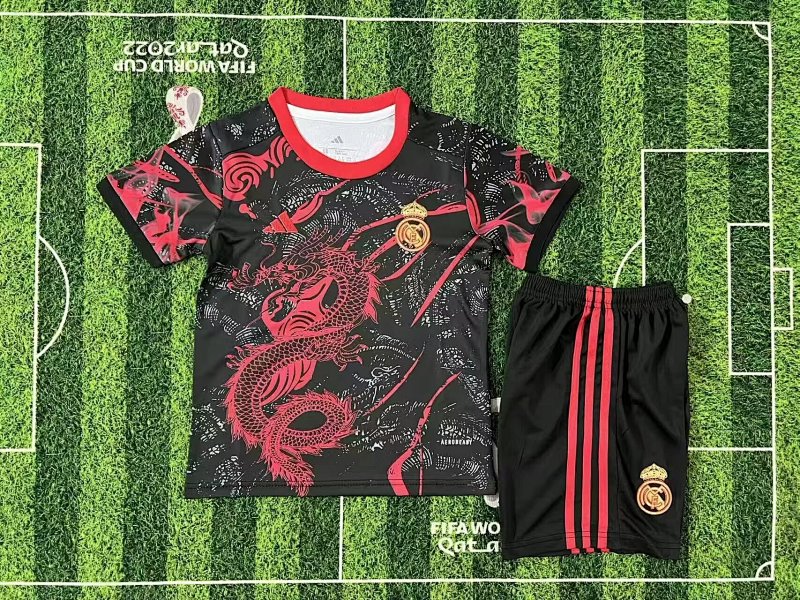 Niño_25 26 Real Madrid Red Chinese Dragon kids 16-28